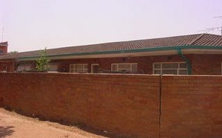 1 Bedroom Apartment in Vanderbijlpark CE2