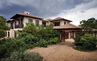 5 Bedroom House in Summerset Estate