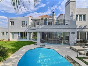 5 Bed House in Cedar Lakes