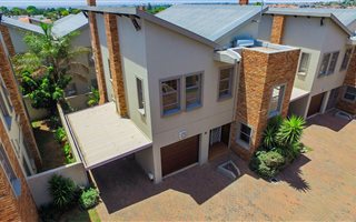 3 Bedroom Duplex in Meyersdal