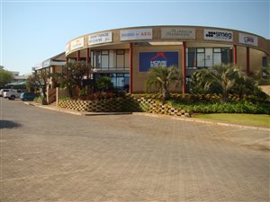 2620 m² Commercial space in Sunnyrock