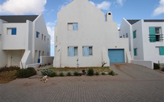 3 Bedroom House in St Helena Bay