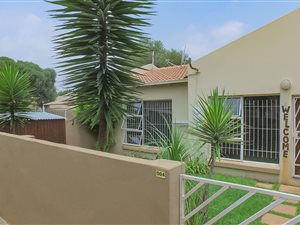 2 Bed Simplex in Meyersdal