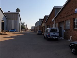400 m² Industrial space in Brakpan North