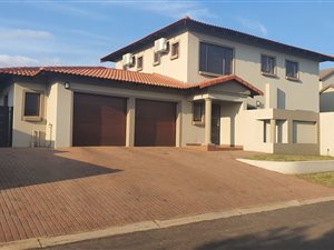 3 Bed House in Amberfield Manor