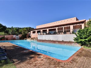 2 Bed Apartment in Port Edward