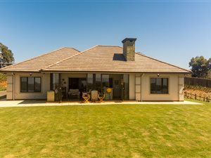 3 Bed Townhouse in Hillcrest Central