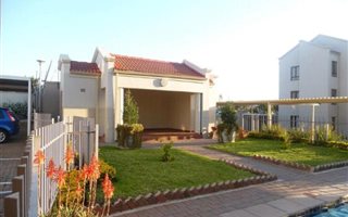 1 Bedroom Townhouse in Bedfordview