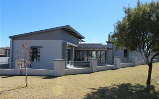 3 Bedroom House in Copperleaf