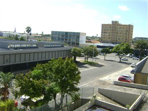 1 Bed Flat in Parow East