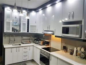 3 Bed Apartment in Flamingo Heights