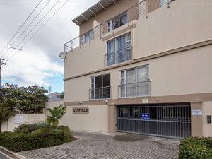 1 Bed Apartment in Wynberg Upper