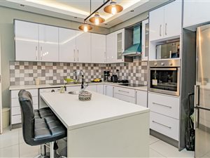 2 Bed Townhouse in Observatory