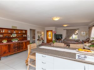 3 Bed Townhouse in D Urbanvale