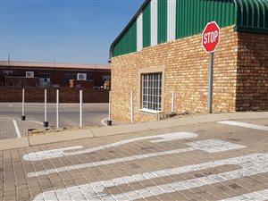 Commercial space in Minnebron
