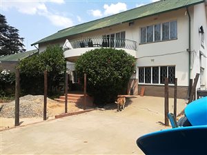 8.5 ha Farm in Hartzenbergfontein