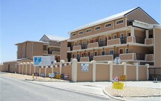 2 Bedroom Apartment in Uitzicht