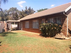 3 Bed Duet in Elarduspark