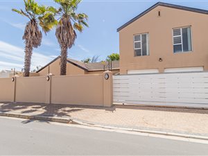 5 Bed House in Tableview