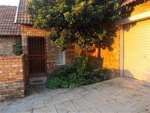 2 Bed Townhouse in Brooklands