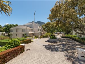 3 Bed Apartment in Newlands