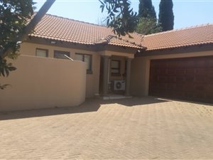 3 Bed Townhouse in Waverley
