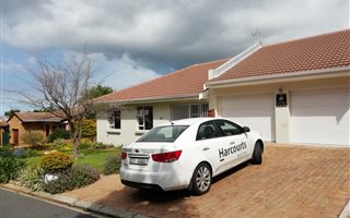3 Bedroom House in Somerset West Central