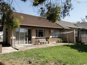 5 Bed House in Pelham