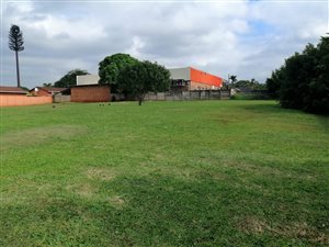 1800 m² Land available in Grantham Park