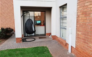 2 Bedroom Apartment in Jansen Park