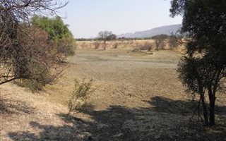 5 ha Land available in Kameeldrift