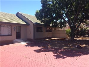 3 Bed House in Brackendowns