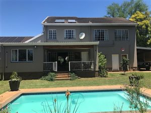 5 Bed House in Hayfields
