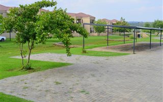 3 Bedroom Apartment in Ruimsig