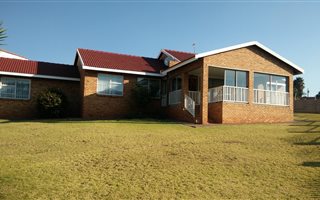 5 Bedroom House in Rangeview