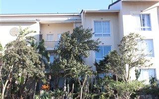 2 Bedroom House in Lagoon Beach