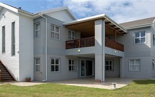 4 Bedroom House in Hemel en Aarde