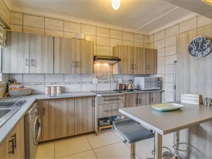 2 Bed Flat in Bellville Central