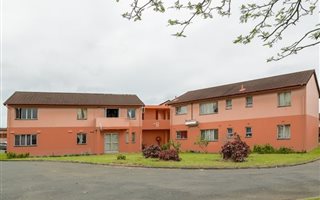 3 Bedroom Apartment in Brackenham