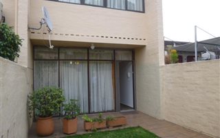 2 Bedroom Townhouse in Pinetown Central