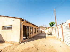 6 Bed House in Silverton