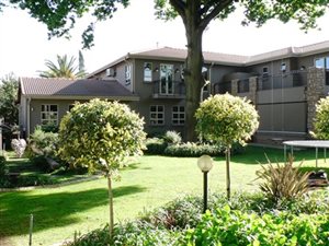 5 Bed House in Westdene
