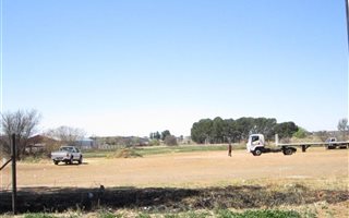 9704 m² Land available in Hamilton
