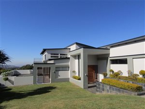 5 Bed House in Victoria Country Club Estate