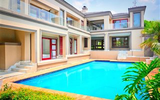 7 Bedroom House in Kelvin
