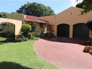 3 Bed House in Brackendowns