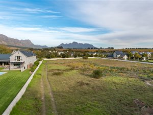 6675 m² Land available in Die Boord