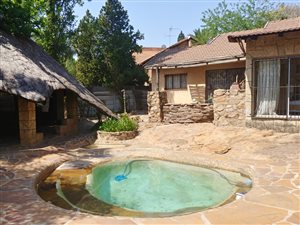 2 Bed Garden Cottage in Douglasdale