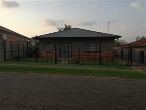2 Bed House in Newlands
