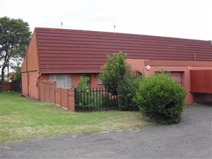 2 Bed Duplex in Hyde Park